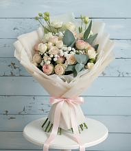 Букет цветов из:  Розы и Лизиантусы #REPLACE_PRED# Устье Вологодская область