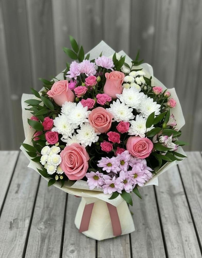 Букет цветов из: Альстромерии, Гвоздики, Розы и Хризантемы в Устье Вологодская область