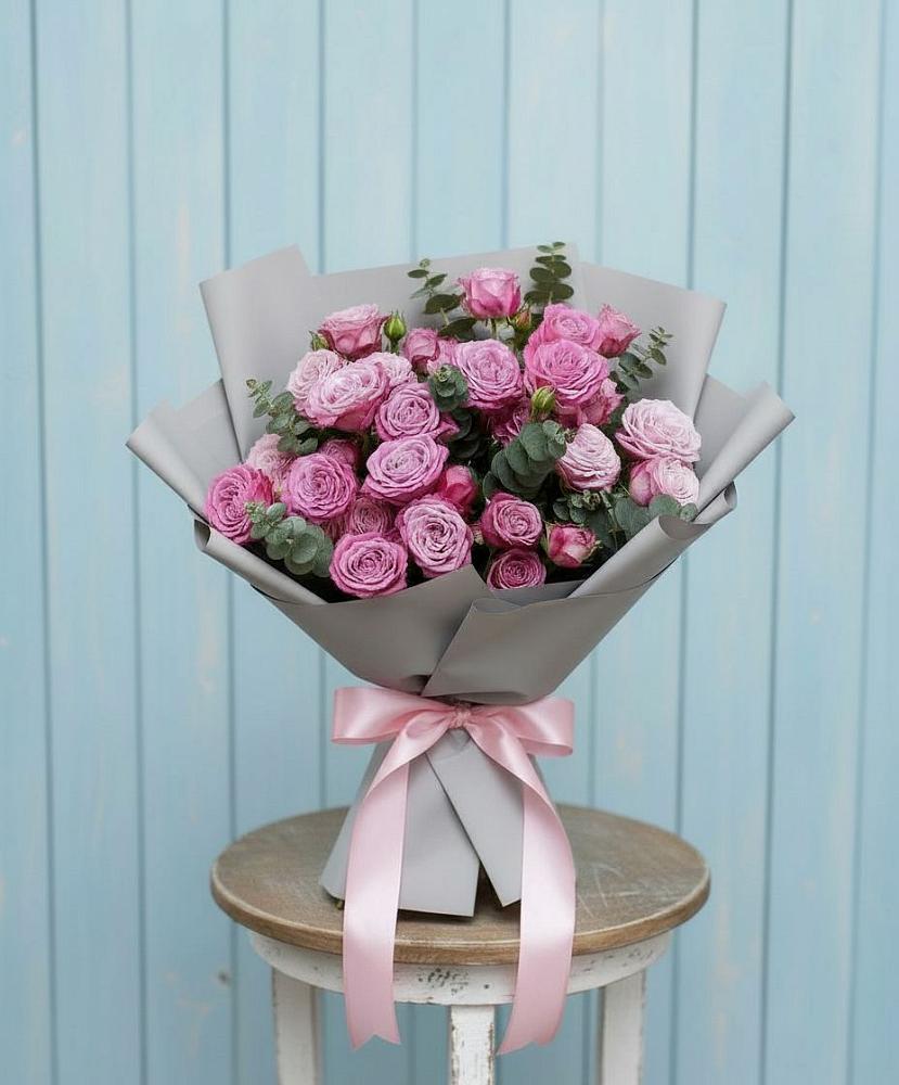 Букет цветов из: Розы в Устье Вологодская область