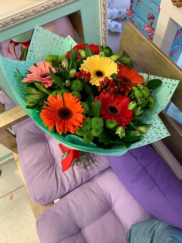 Букет цветов из: Герберы, Хризантемы и Альстромерии в Устье Вологодская область