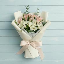 Букет цветов из:  Альстромерии в Устье Вологодская область