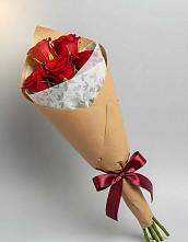 Букет цветов из:  Розы в Устье Вологодская область