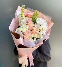 Букет цветов из:  Хризантемы и Розы в Устье Вологодская область