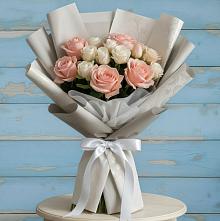 Букет цветов из:  Розы в Устье Вологодская область