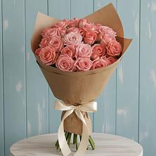 Букет цветов из:  Розы в Устье Вологодская область