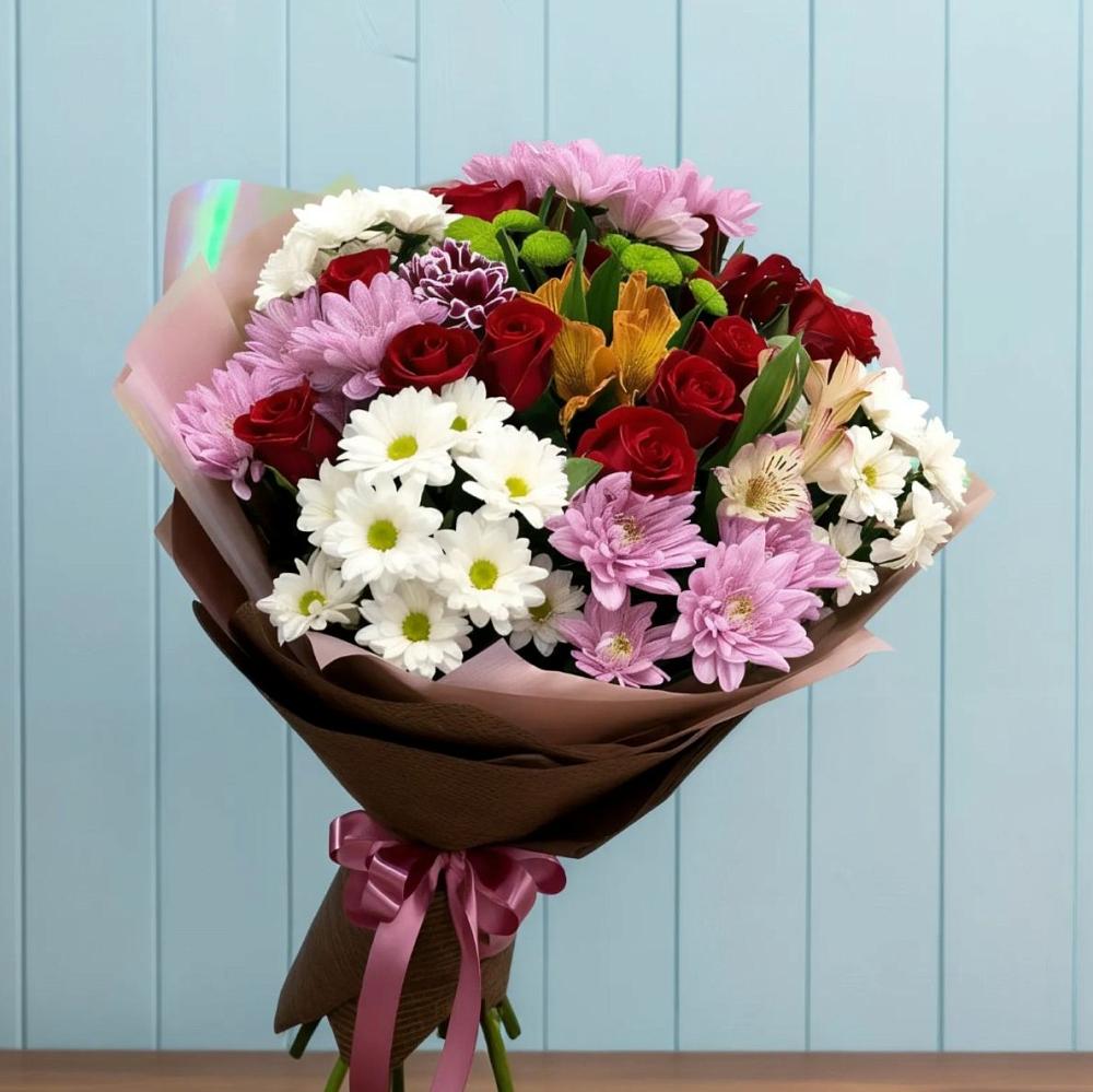 Букет цветов из: Розы, Хризантемы и Альстромерии в Устье Вологодская область