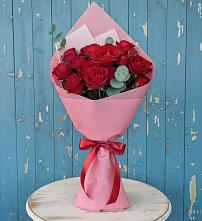 Букет цветов из:  Розы в Устье Вологодская область