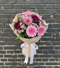 Букет цветов из:  Герберы и Хризантемы в Устье Вологодская область