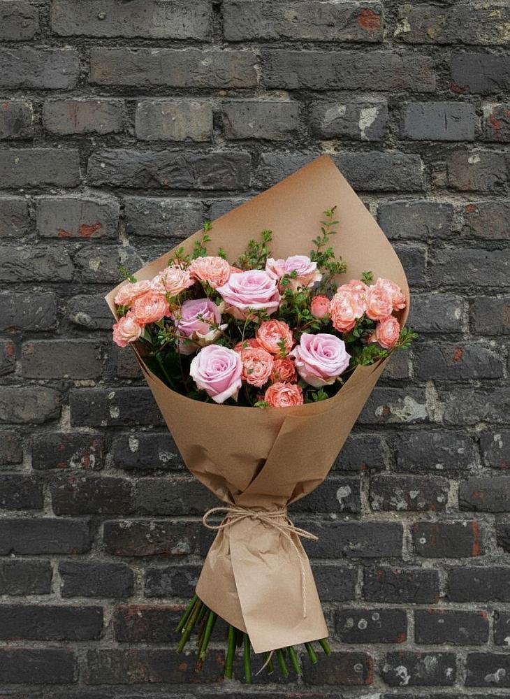 Букет цветов из: Розы в Устье Вологодская область