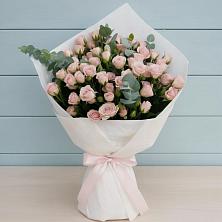 Букет цветов из:  Розы в Устье Вологодская область