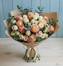 Букет цветов из:  Альстромерии и Розы в Устье Вологодская область