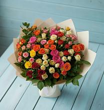 Букет Микс из разноцветных кустовых роз в Устье Вологодская область