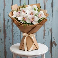Букет цветов из:  Орхидеи и Розы в Устье Вологодская область
