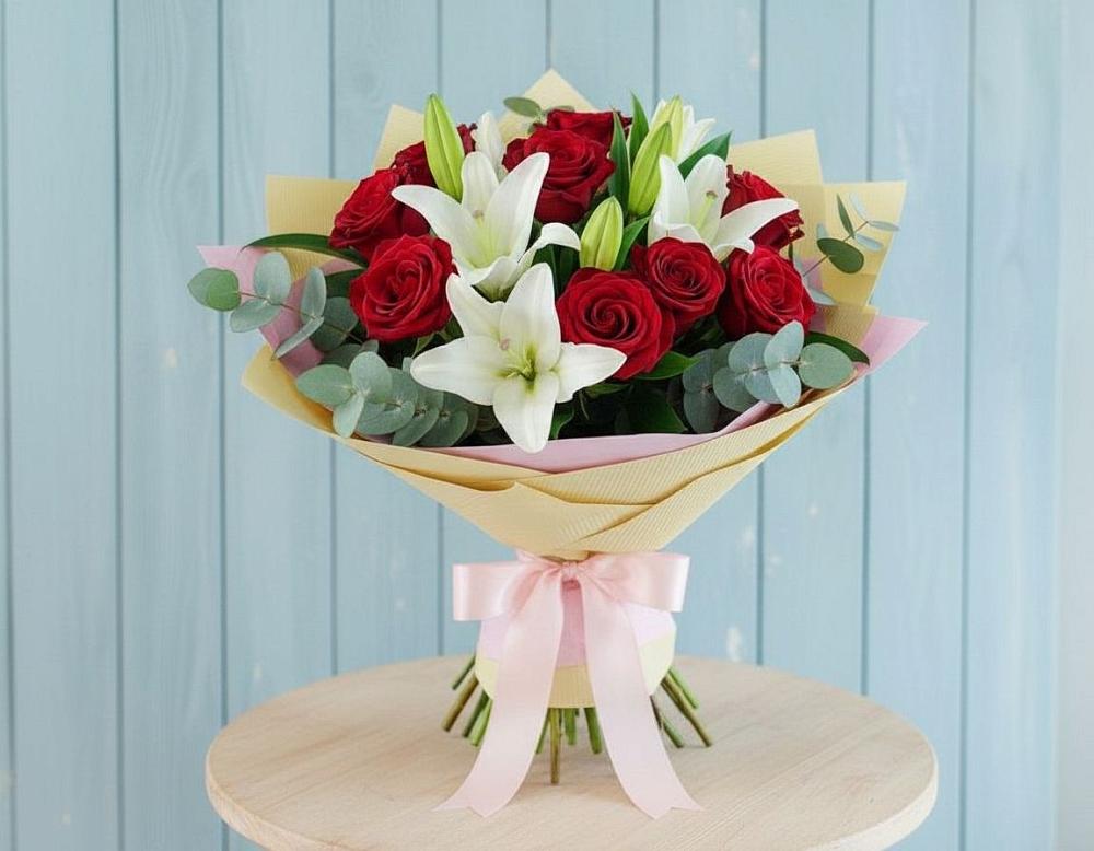 Букет цветов из: Лилии и Розы в Устье Вологодская область